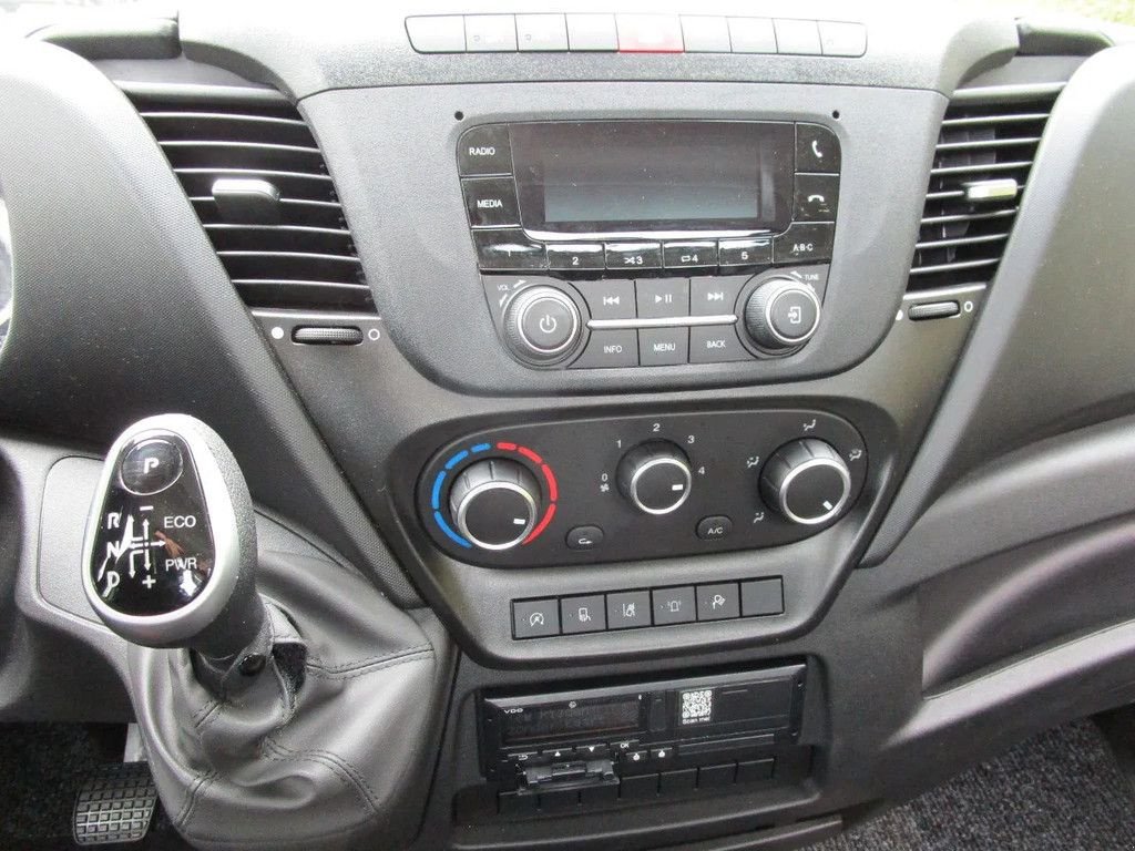 PKW-Anhänger tip Iveco 40C16 B-E trekker, Gebrauchtmaschine in Groenekan (Poză 8)