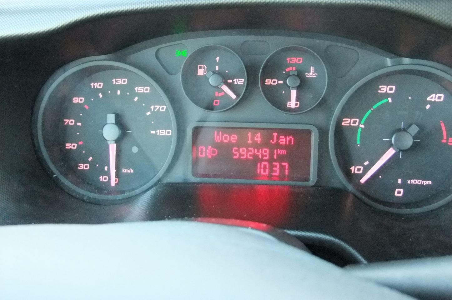 PKW-Anhänger del tipo Iveco Daily, Gebrauchtmaschine In Musselkanaal (Immagine 8)