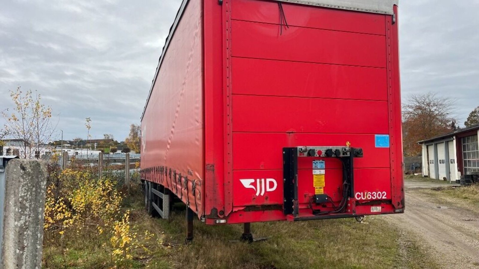 PKW-Anhänger des Typs Kel-Berg D500V- 7100 Lukket presennings sættevognstrailer med EL hydraulisk læssebagsmæk, Gebrauchtmaschine in Rødovre (Bild 5)