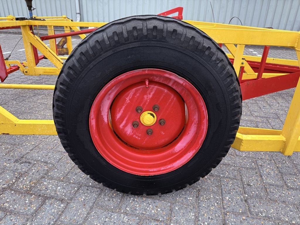 PKW-Anhänger des Typs Meijer Balenverzamelwagen 8-Paks, Gebrauchtmaschine in BOEKEL (Bild 11)