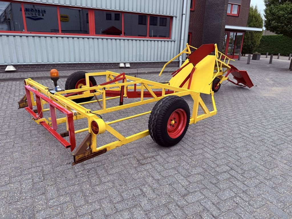 PKW-Anhänger des Typs Meijer Balenverzamelwagen 8-Paks, Gebrauchtmaschine in BOEKEL (Bild 3)