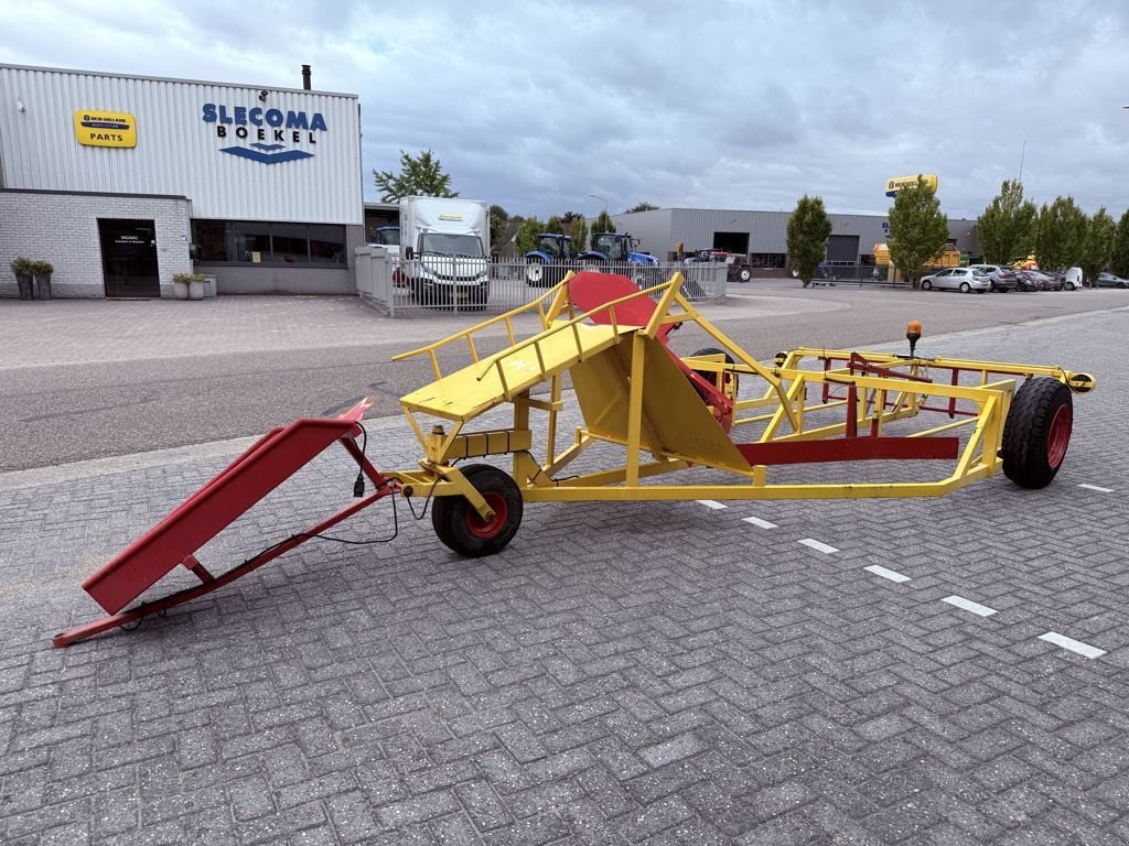 PKW-Anhänger des Typs Meijer Balenverzamelwagen 8-Paks, Gebrauchtmaschine in BOEKEL (Bild 1)