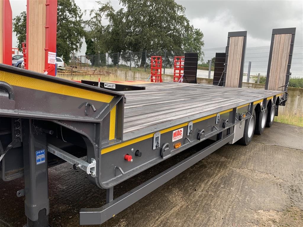 PKW-Anhänger des Typs Oleo Mac 3 akslet maskintrailer Med hydr ramper, Gebrauchtmaschine in Ringe (Bild 11)