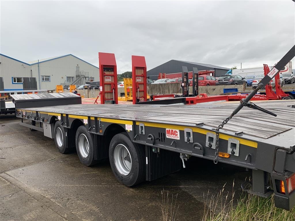 PKW-Anhänger des Typs Oleo Mac 3 akslet maskintrailer Med hydr ramper, Gebrauchtmaschine in Ringe (Bild 15)