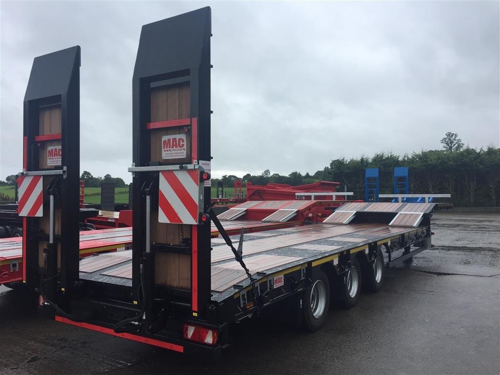 PKW-Anhänger des Typs Oleo Mac 3 akslet maskintrailer Med hydr ramper, Gebrauchtmaschine in Ringe (Bild 20)