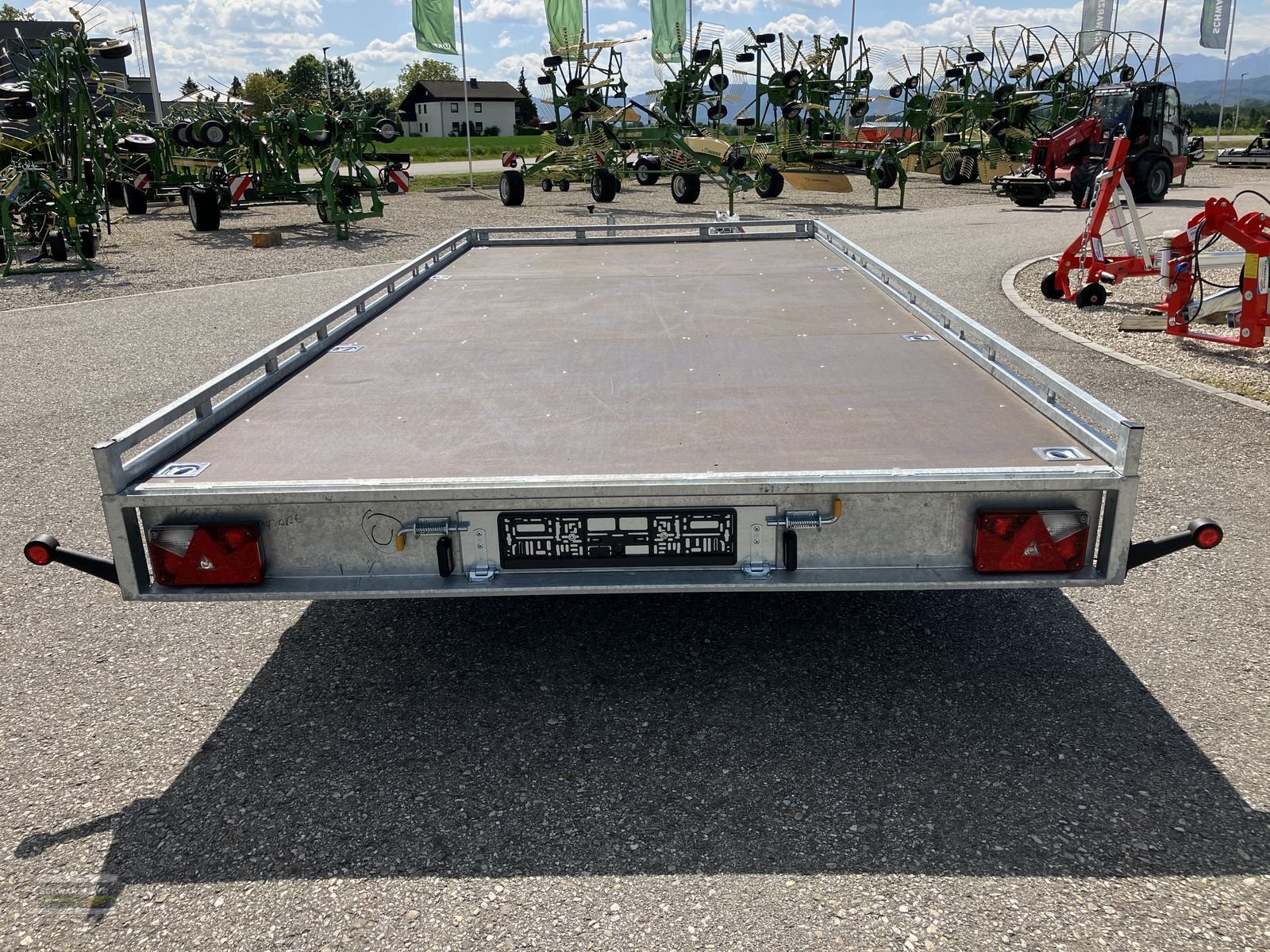 PKW-Anhänger des Typs Pongratz EPT 4500/21 T, Neumaschine in Gampern (Bild 9)