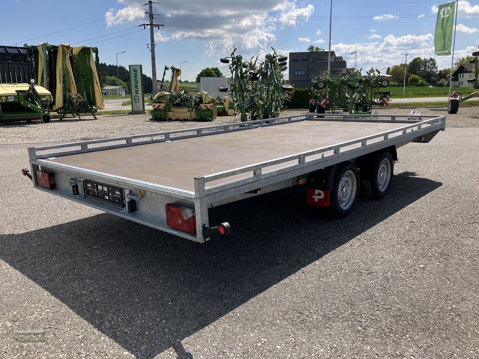 PKW-Anhänger des Typs Pongratz EPT 4500/21 T, Neumaschine in Gampern (Bild 3)