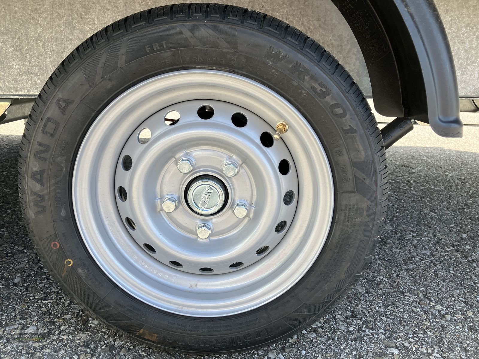 PKW-Anhänger des Typs Pongratz EPT 4500/21 T, Neumaschine in Gampern (Bild 8)