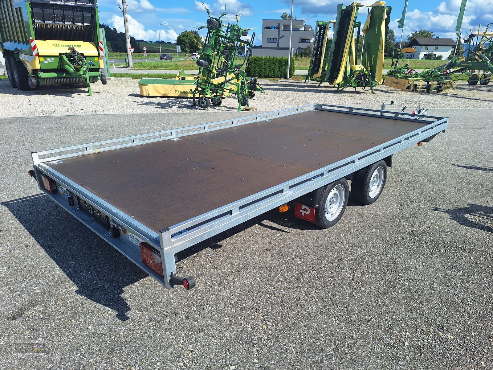 PKW-Anhänger des Typs Pongratz EPT 4500/21 T, Neumaschine in Gampern (Bild 5)