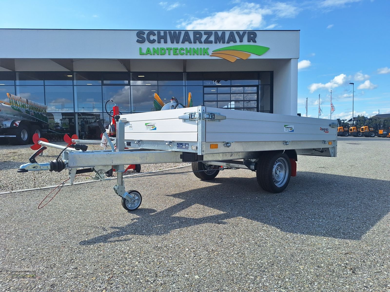 PKW-Anhänger des Typs Pongratz PHL 2760/15 G-AL, Neumaschine in Gampern (Bild 1)