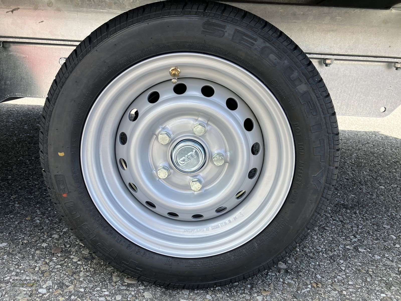 PKW-Anhänger des Typs Pongratz PHL 4060/20 T-AL, Neumaschine in Gampern (Bild 5)