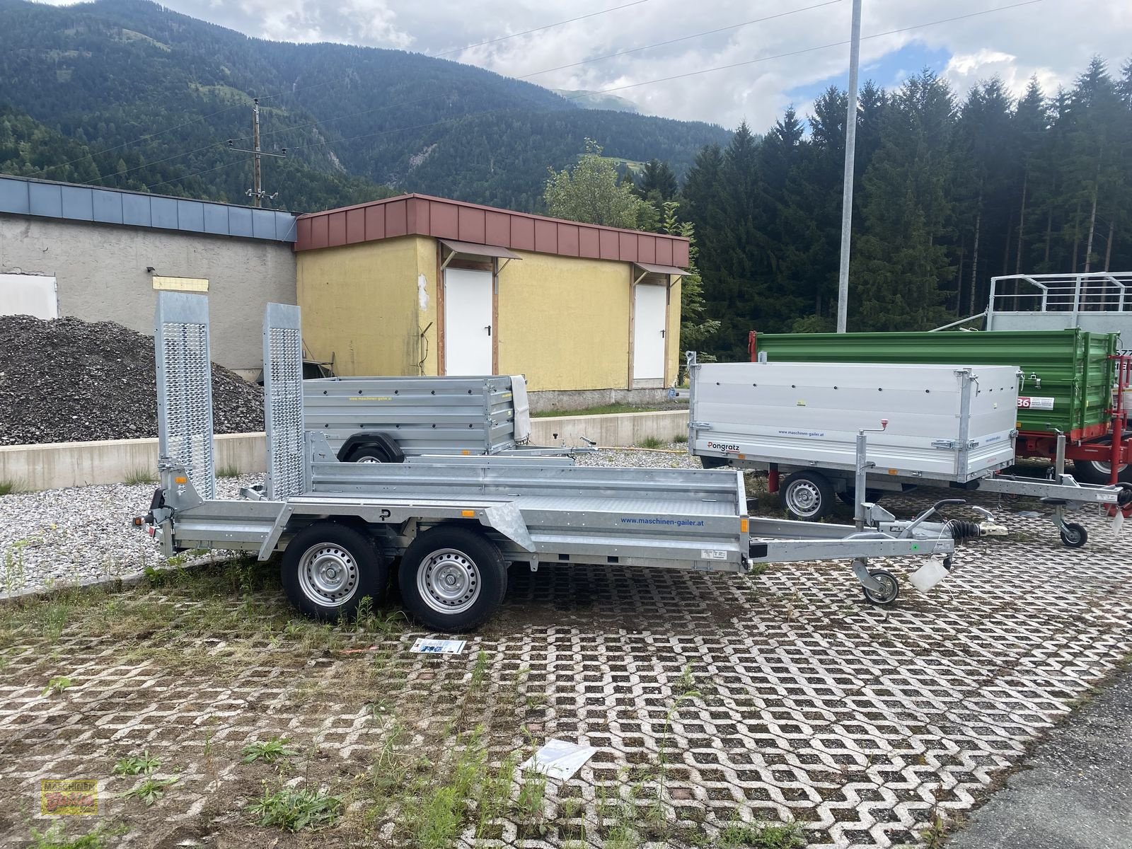 PKW-Anhänger Türe ait Pongratz PMT 360/18T Baumaschinentransporter, Neumaschine içinde Kötschach (resim 2)