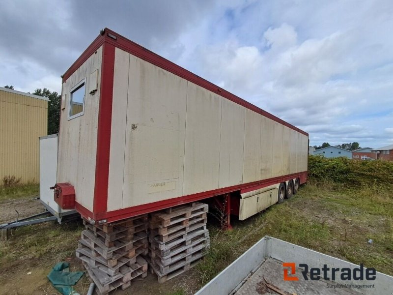 PKW-Anhänger vrste Schmitz Sættevogn m. kontor, Gebrauchtmaschine v Rødovre (Slika 1)