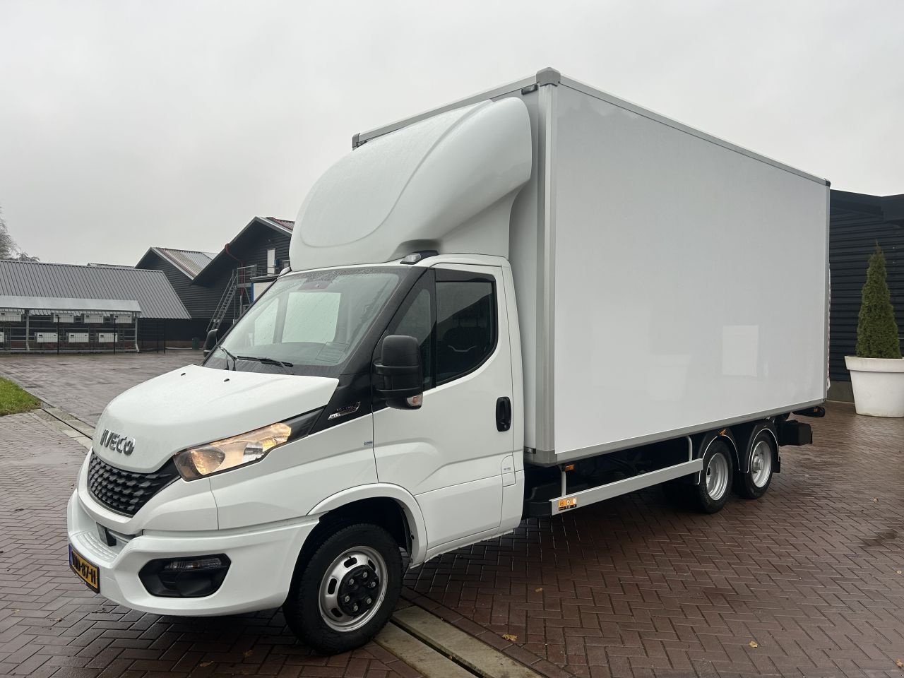 PKW-Anhänger typu Sonstige 7 ton Iveco Daily 40C18 Hi Matic 7 ton Iveco Daily 40C18 Hi Matic automaat Clixtar 74.426 km, Gebrauchtmaschine w Putten (Zdjęcie 2)