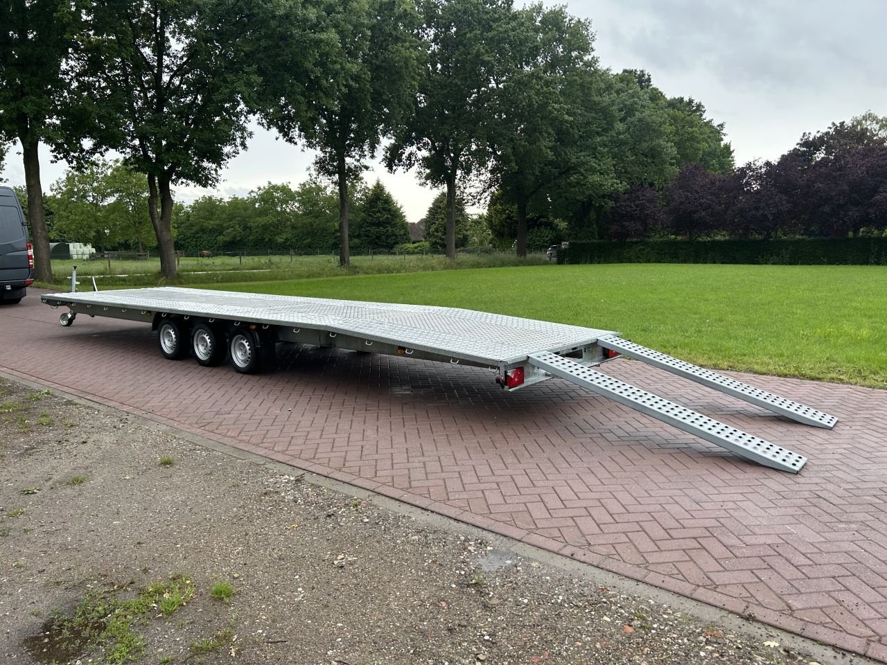 PKW-Anhänger des Typs Sonstige aanhanger 3500 kg met oprijplate NIEWIADOW 2023, Gebrauchtmaschine in Putten (Bild 2)