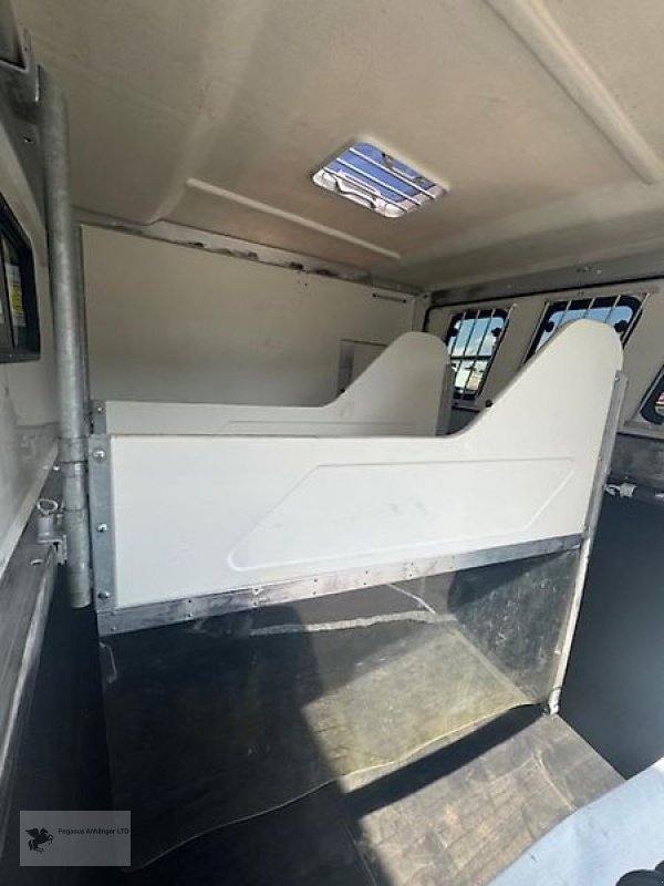 PKW-Anhänger typu Sonstige ANKA JL Trailer 3PF 3 Pferdeanhänger Aluboden Wohnabteil Klima, Gebrauchtmaschine v Gevelsberg (Obrázek 7)