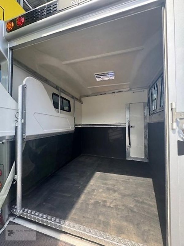 PKW-Anhänger tipa Sonstige ANKA JL Trailer 3PF 3 Pferdeanhänger Aluboden Wohnabteil Klima, Gebrauchtmaschine u Gevelsberg (Slika 5)