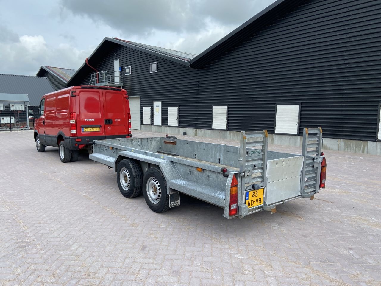 PKW-Anhänger typu Sonstige BE bus iveco 50c18 - veldhuizen 5.7 ton Hydro stop, Gebrauchtmaschine v Putten (Obrázek 3)