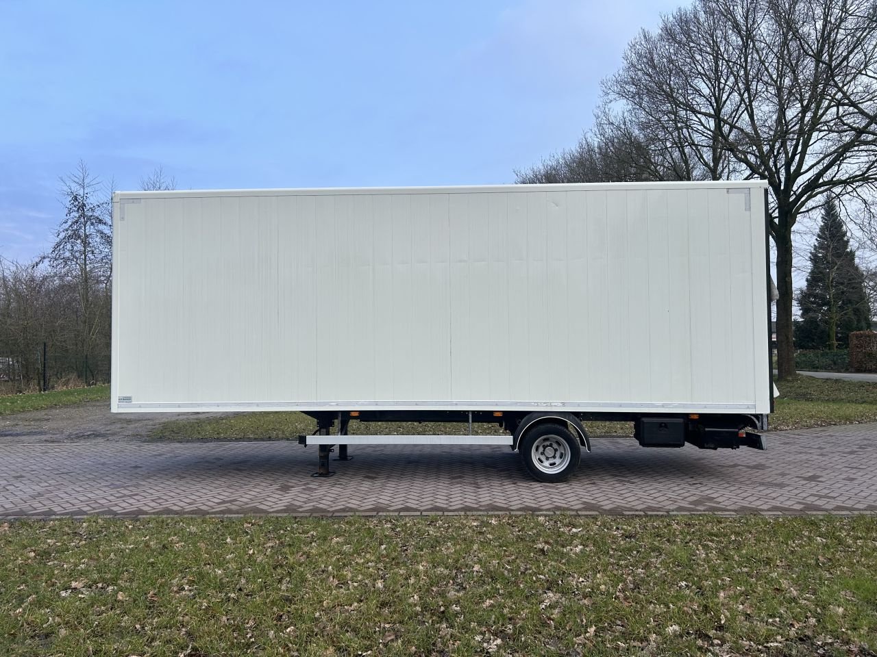 PKW-Anhänger typu Sonstige be oplegger 5 TON VELDHUIZEN met laadklep 750 kg, Gebrauchtmaschine v Putten (Obrázek 1)