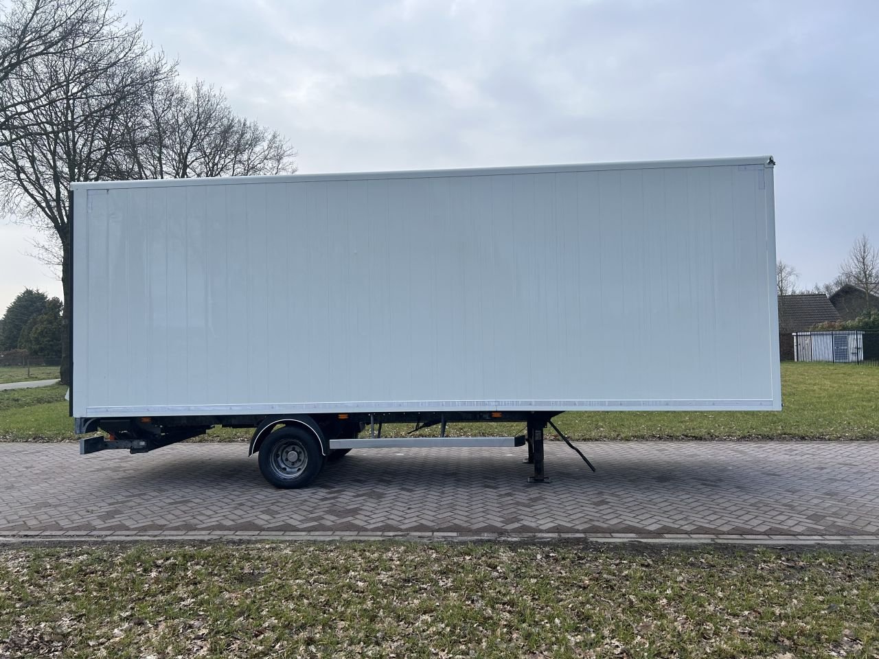 PKW-Anhänger typu Sonstige be oplegger 5 TON VELDHUIZEN met laadklep 750 kg, Gebrauchtmaschine v Putten (Obrázek 2)