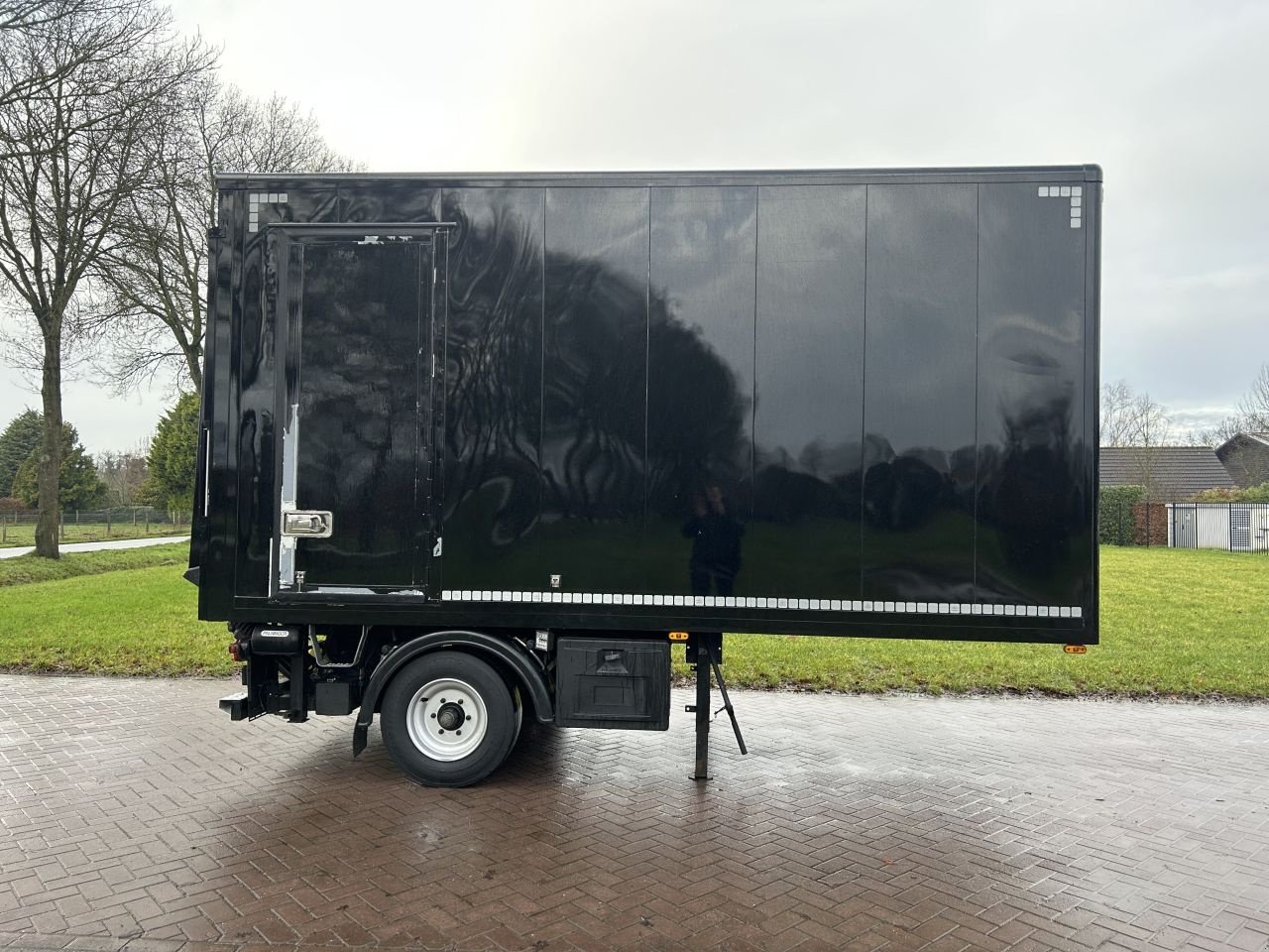 PKW-Anhänger des Typs Sonstige be oplegger 5.1 ton gesloten met laadklep 1000 kg, Gebrauchtmaschine in Putten (Bild 4)