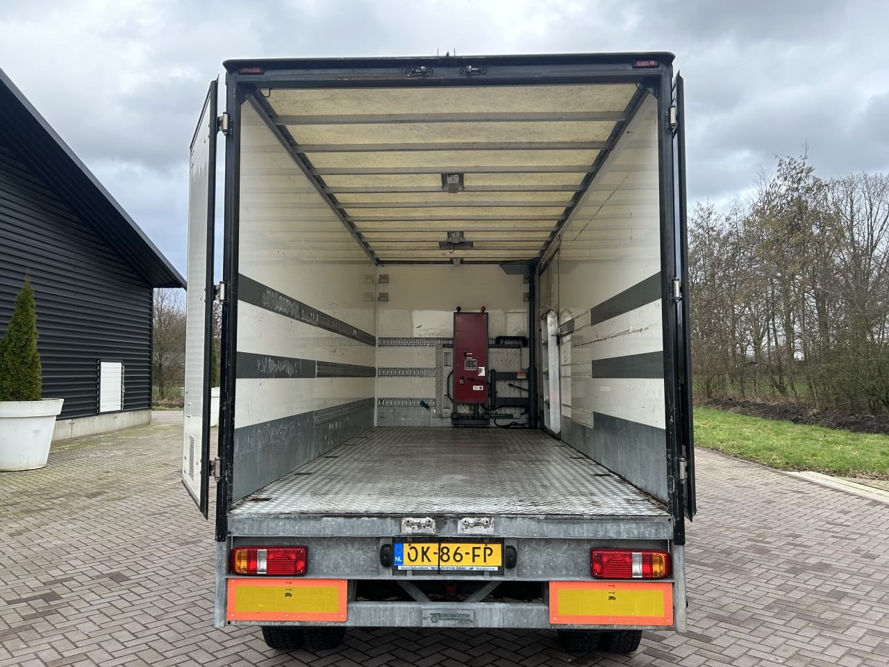 PKW-Anhänger des Typs Sonstige Be oplegger 5.5 ton Be oplegger 5.5 ton Veldhuizen met laadlift 550kg, Gebrauchtmaschine in Putten (Bild 3)