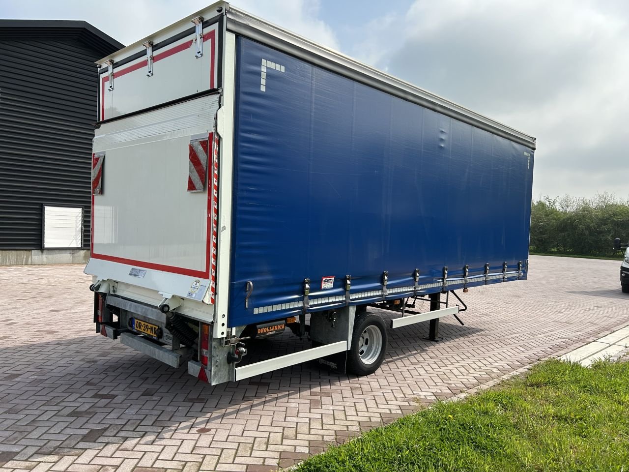 PKW-Anhänger typu Sonstige Be oplegger 5.5 ton schuifzeilen Veldhuizen met laadklep 1000 kg, Gebrauchtmaschine v Putten (Obrázek 5)