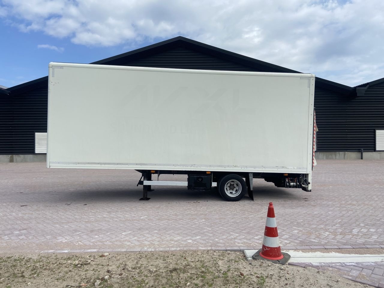 PKW-Anhänger des Typs Sonstige Be oplegger 5.5 ton veldhuizen Be oplegger 5.5 ton veldhuizen met laadklep 750 kg, Gebrauchtmaschine in Putten (Bild 1)