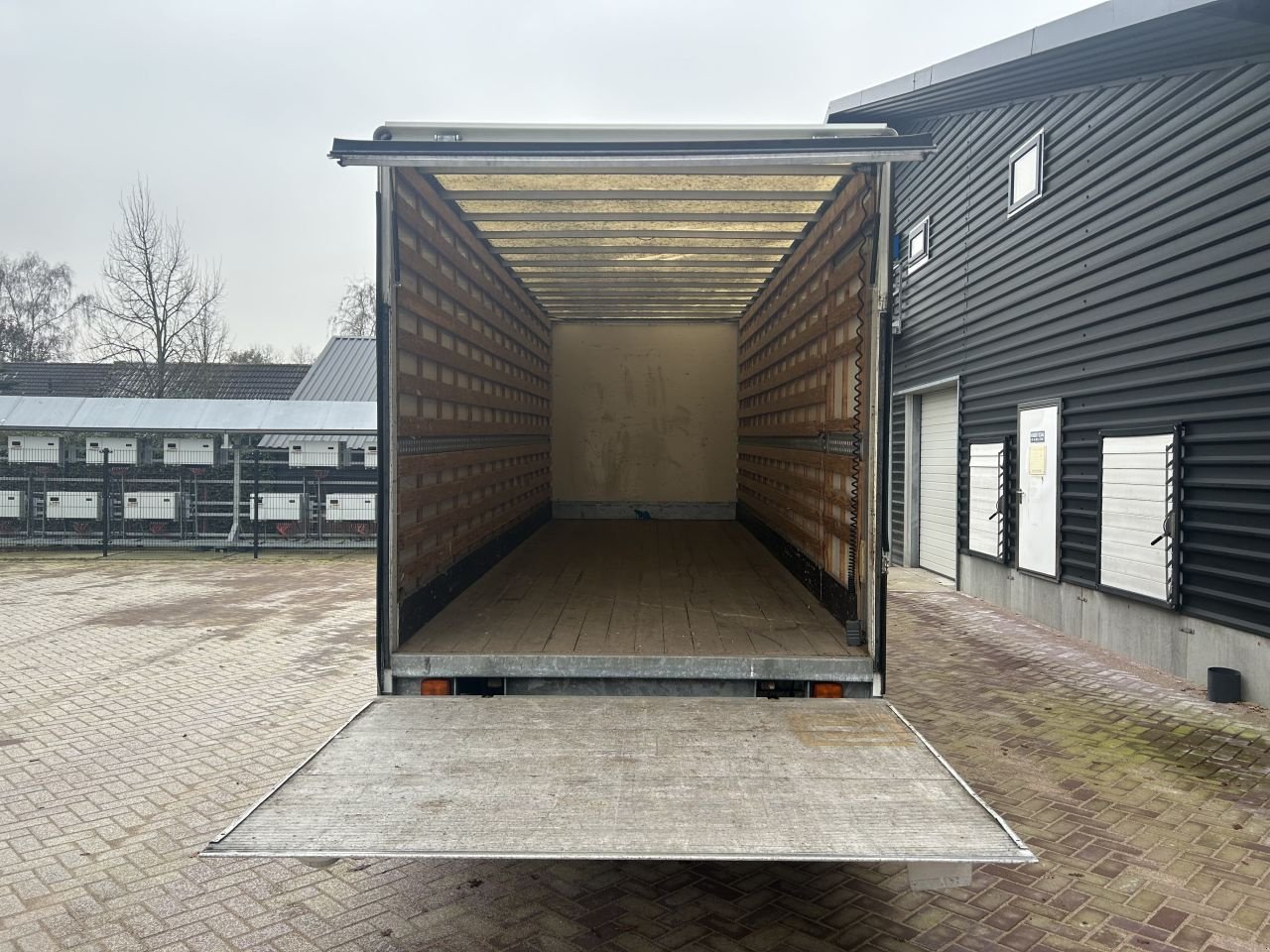 PKW-Anhänger des Typs Sonstige Be oplegger 5.5 ton veldhuizen Be oplegger 5.5 ton veldhuizen met laadklep 750 kg, Gebrauchtmaschine in Putten (Bild 9)