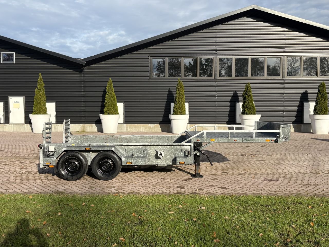 PKW-Anhänger tipa Sonstige be oplegger 5750 KG kuip dieplader Veldhuizen, Gebrauchtmaschine u Putten (Slika 1)