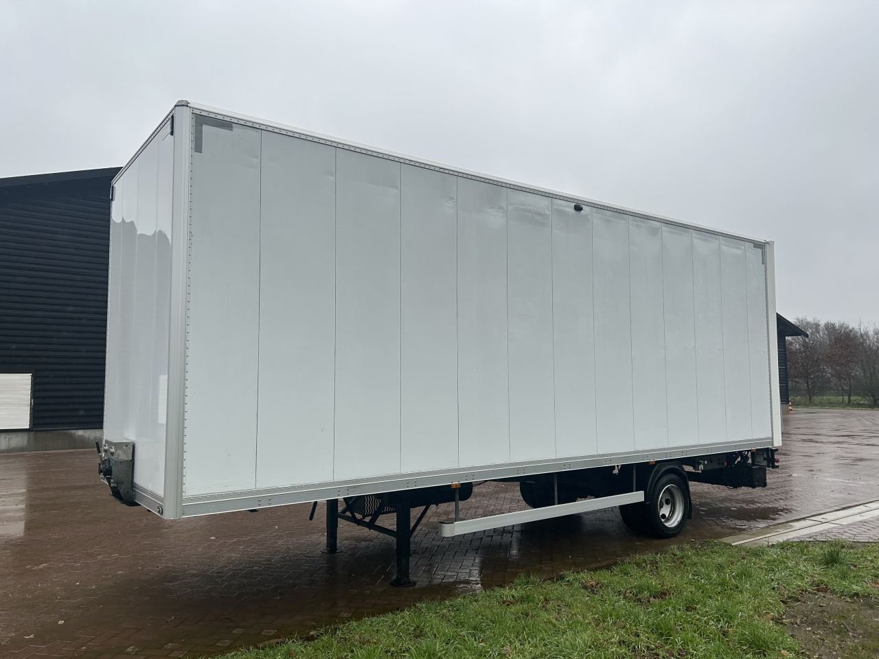 PKW-Anhänger des Typs Sonstige be oplegger 6.6 ton gesloten be oplegger 6.6 ton gesloten laadklep 750 kg, Gebrauchtmaschine in Putten (Bild 3)