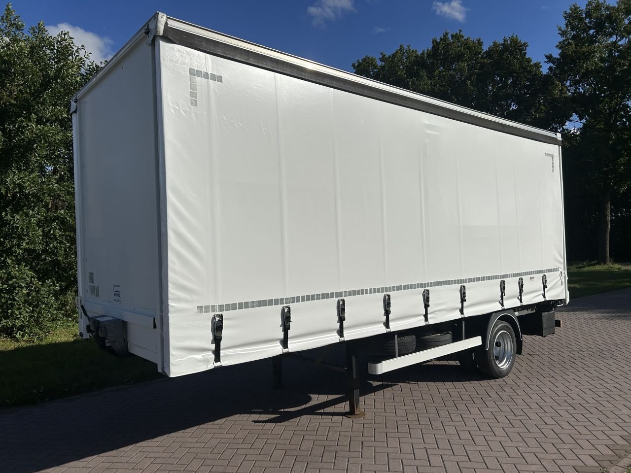 PKW-Anhänger des Typs Sonstige be oplegger 6.6 ton schuifzeilen VF laadklep 1000 kg, Gebrauchtmaschine in Putten (Bild 3)