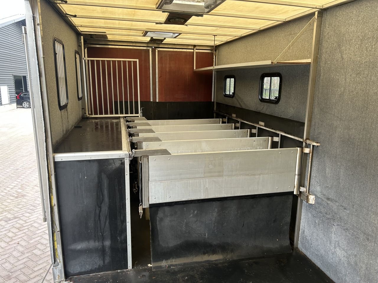 PKW-Anhänger Türe ait Sonstige be oplegger 6.9 ton paardentrailer KUIPER, Gebrauchtmaschine içinde Putten (resim 11)