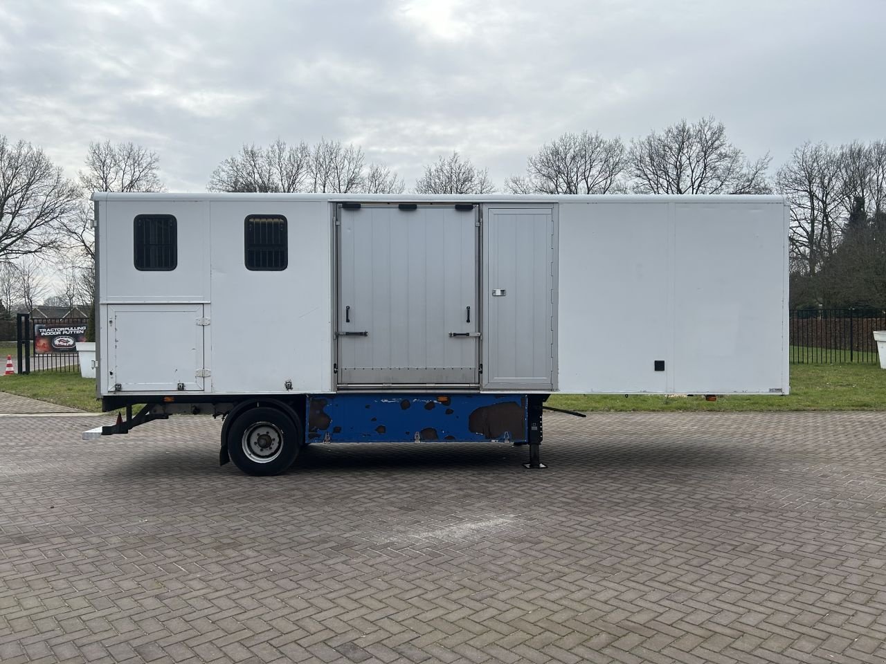 PKW-Anhänger Türe ait Sonstige be oplegger 6.9 ton paardentrailer KUIPER, Gebrauchtmaschine içinde Putten (resim 3)