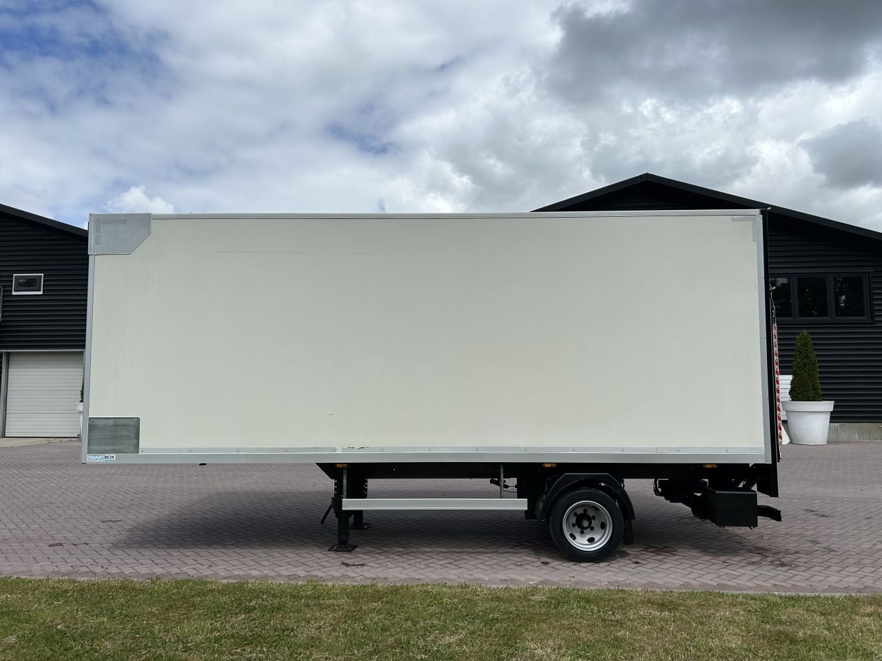 PKW-Anhänger des Typs Sonstige Be oplegger 7 ton Kuiper met laadklep 1000kg, Gebrauchtmaschine in Putten (Bild 2)