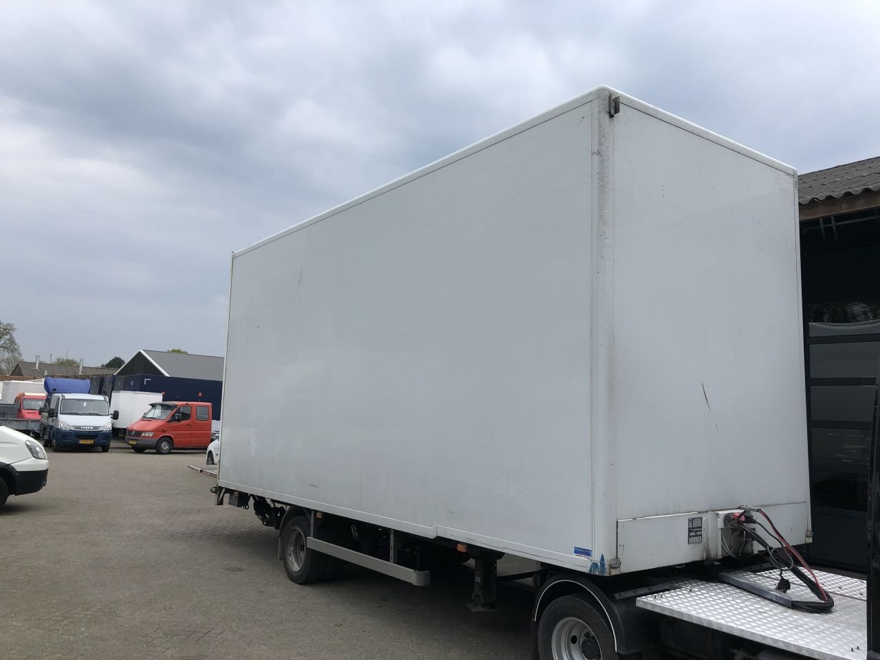 PKW-Anhänger Türe ait Sonstige Be Oplegger 7.3 Ton gesloten Kuiper rolluik, Gebrauchtmaschine içinde Putten (resim 1)