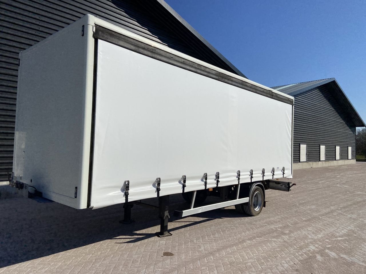 PKW-Anhänger des Typs Sonstige Be Oplegger 7.5 ton bunk Be Oplegger 7.5 ton bunk 1 kant schuifzeilen. luifel, Gebrauchtmaschine in Putten (Bild 7)