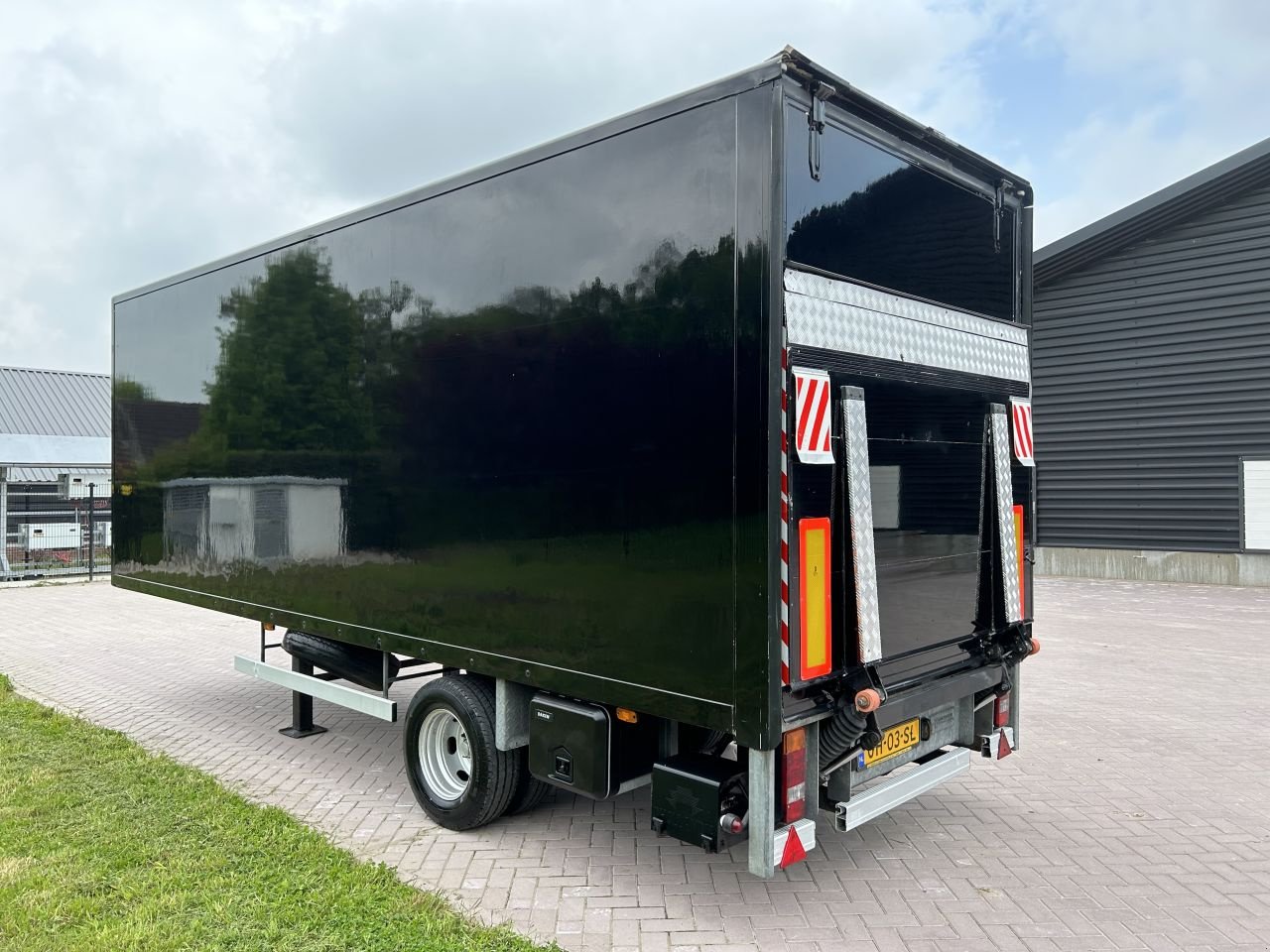 PKW-Anhänger des Typs Sonstige Be oplegger 7.5 ton Veldhuizen Be oplegger 7.5 ton Veldhuizen Veldhuizen met laadklep 750 kg, Gebrauchtmaschine in Putten (Bild 7)