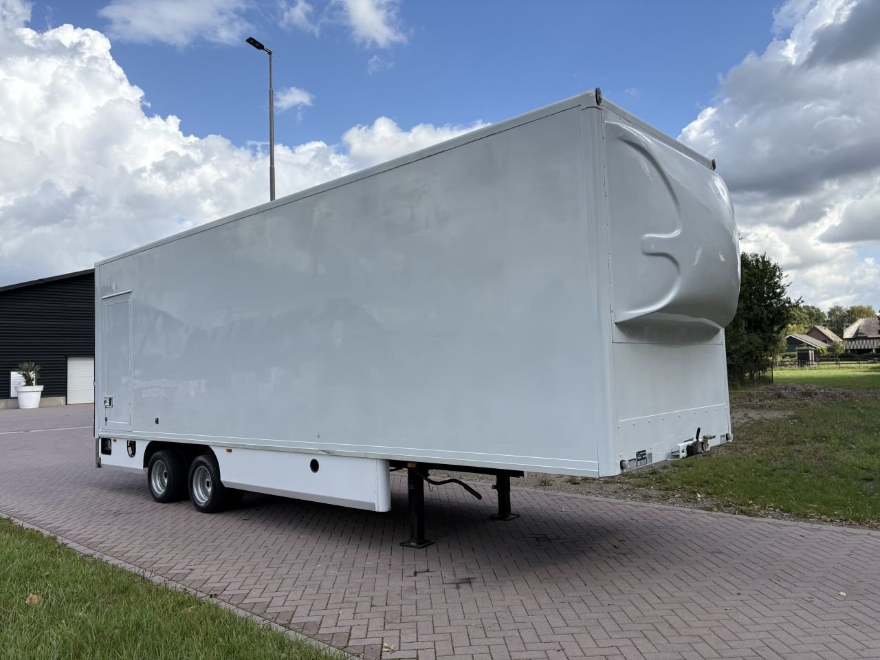 PKW-Anhänger Türe ait Sonstige be oplegger 8 TON Veldhuizen met laadklep 1000 kg, Gebrauchtmaschine içinde Putten (resim 4)