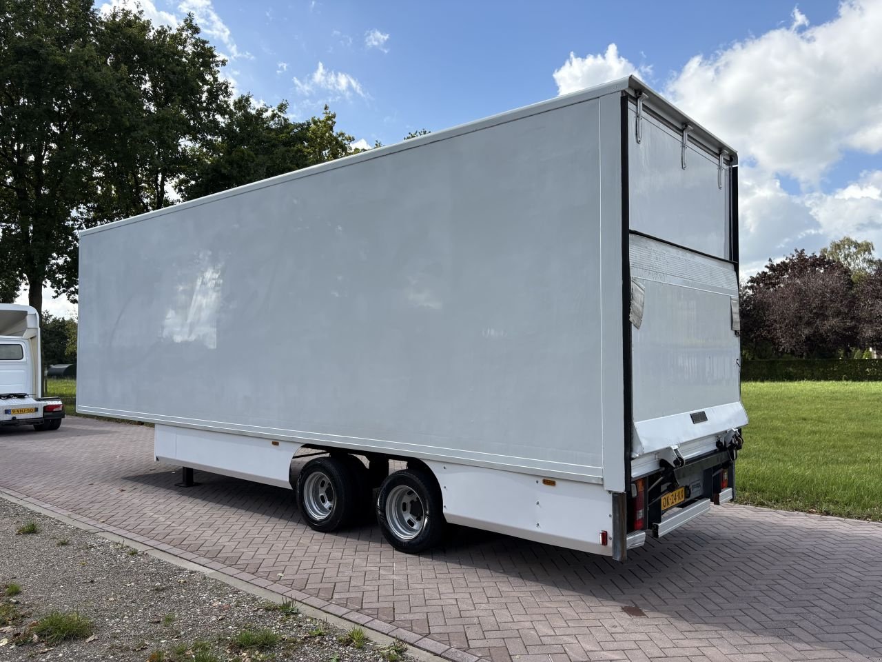 PKW-Anhänger Türe ait Sonstige be oplegger 8 TON Veldhuizen met laadklep 1000 kg, Gebrauchtmaschine içinde Putten (resim 7)