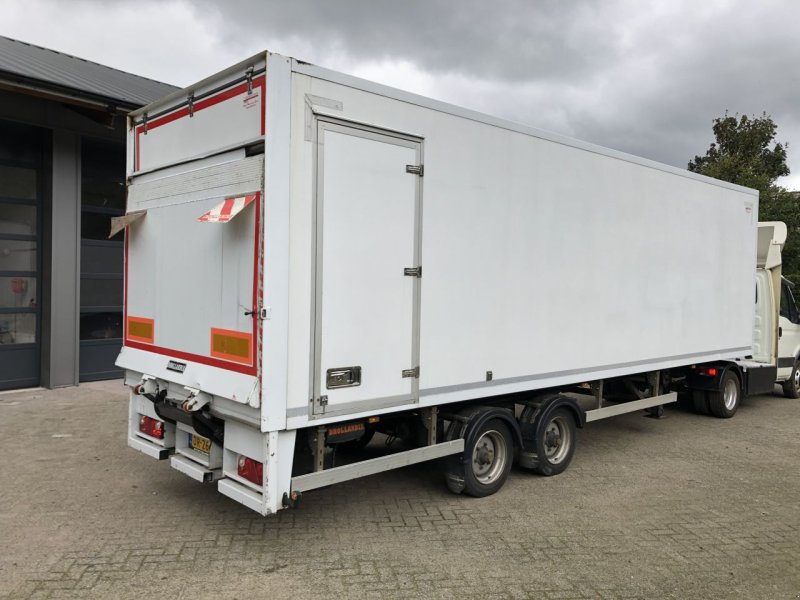 PKW-Anhänger Türe ait Sonstige Be Oplegger 9 ton AWB Be Oplegger 9 ton AWB gesloten trailer laadklep 750 kg, Gebrauchtmaschine içinde Putten (resim 1)