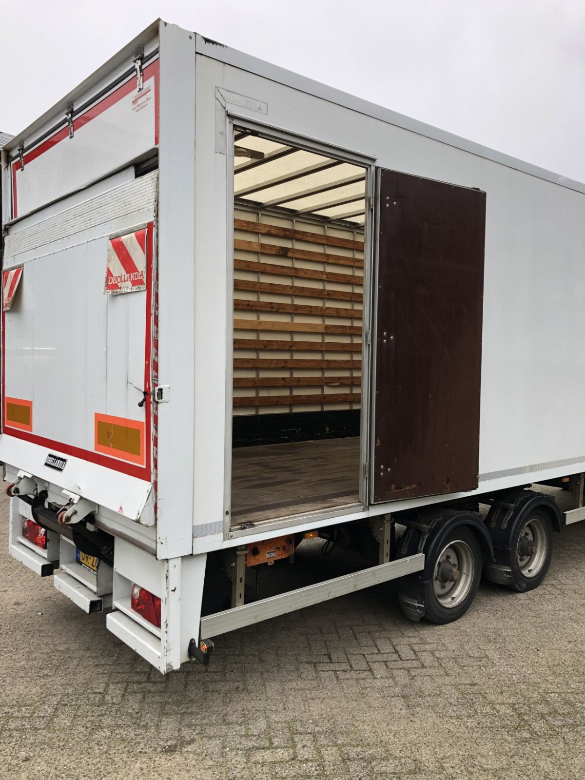 PKW-Anhänger des Typs Sonstige Be Oplegger 9 ton AWB Be Oplegger 9 ton AWB gesloten trailer laadklep 750 kg, Gebrauchtmaschine in Putten (Bild 9)