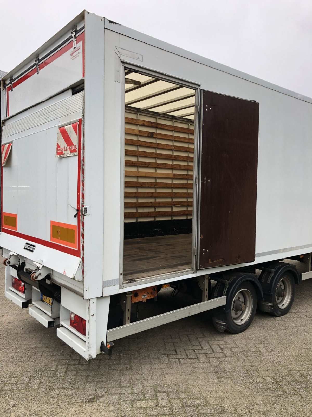 PKW-Anhänger Türe ait Sonstige Be Oplegger 9 ton AWB Be Oplegger 9 ton AWB gesloten trailer laadklep 750 kg, Gebrauchtmaschine içinde Putten (resim 9)