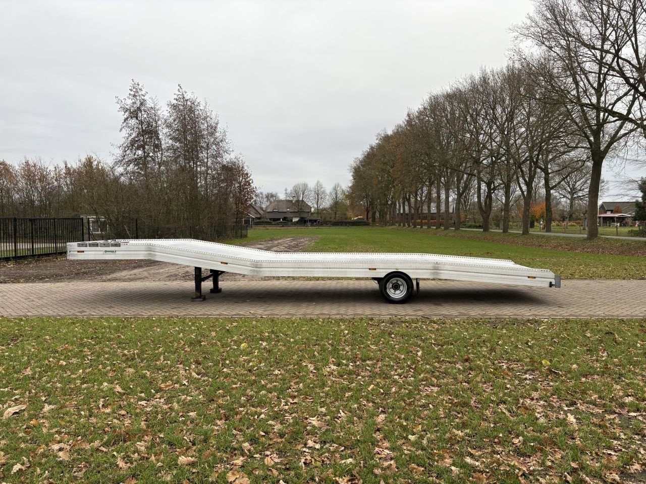 PKW-Anhänger van het type Sonstige be oplegger ambulance auto transporter Veldhuizen 5 ton, Gebrauchtmaschine in Putten (Foto 2)
