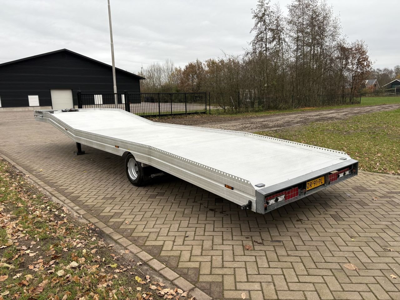 PKW-Anhänger van het type Sonstige be oplegger ambulance auto transporter Veldhuizen 5 ton, Gebrauchtmaschine in Putten (Foto 3)