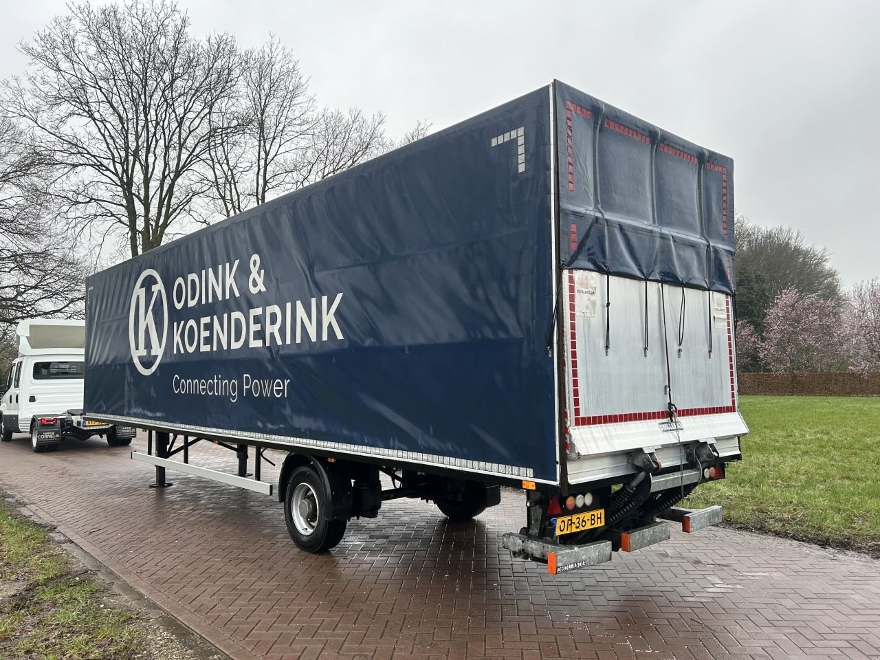 PKW-Anhänger Türe ait Sonstige be oplegger Draf 7 ton be oplegger Draf 7 ton huifzeilen met laadklep 750 kg, Gebrauchtmaschine içinde Putten (resim 5)