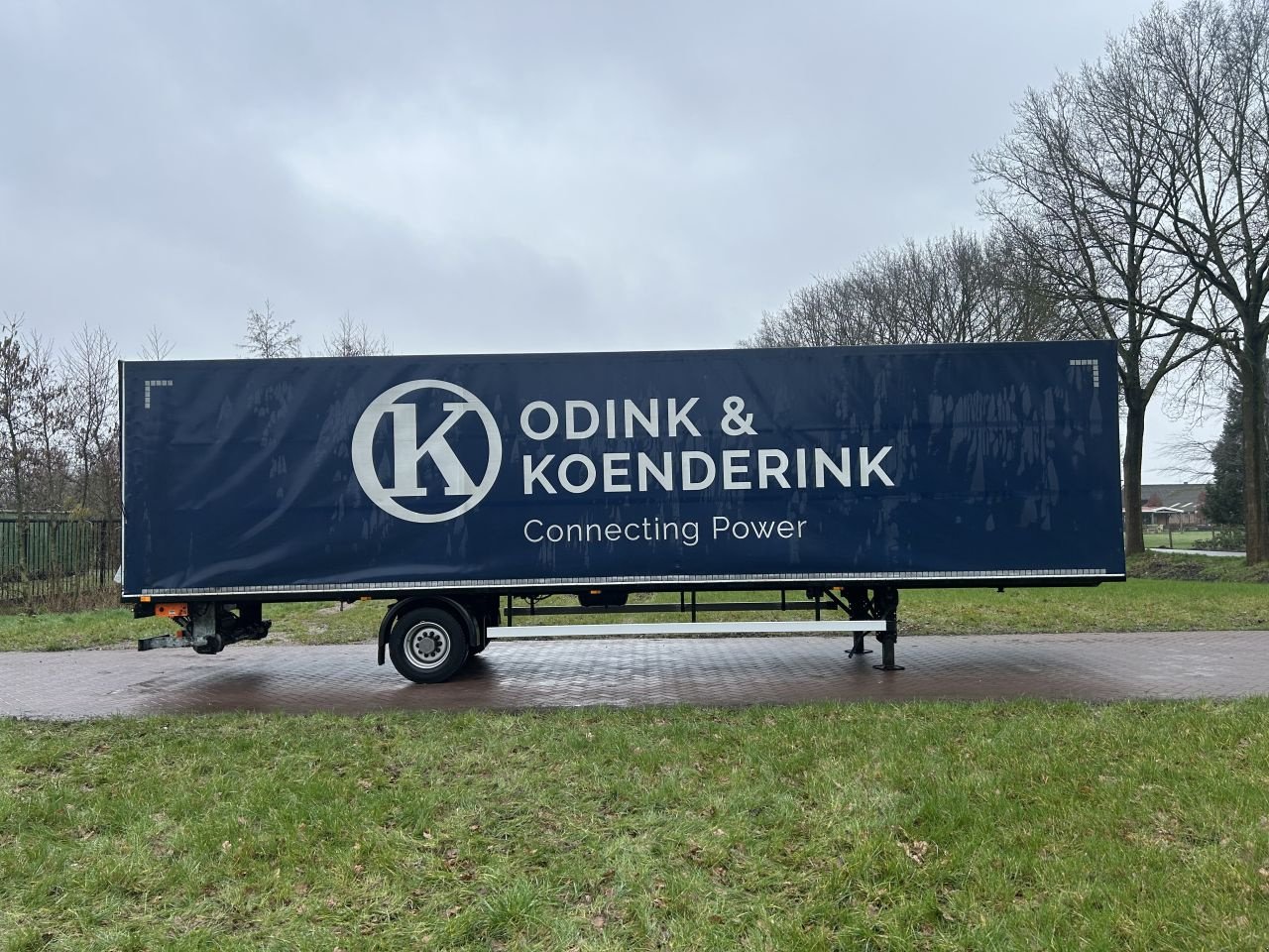 PKW-Anhänger Türe ait Sonstige be oplegger Draf 7 ton be oplegger Draf 7 ton huifzeilen met laadklep 750 kg, Gebrauchtmaschine içinde Putten (resim 1)