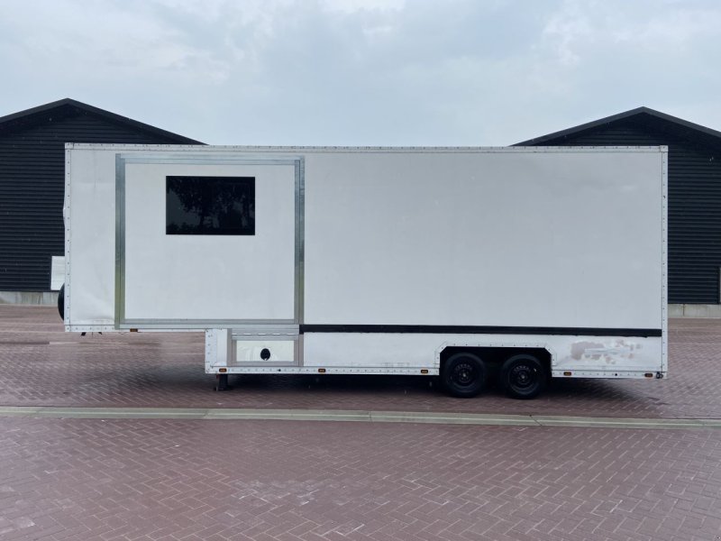 PKW-Anhänger типа Sonstige be oplegger gesloten race trailer, Gebrauchtmaschine в Putten (Фотография 1)