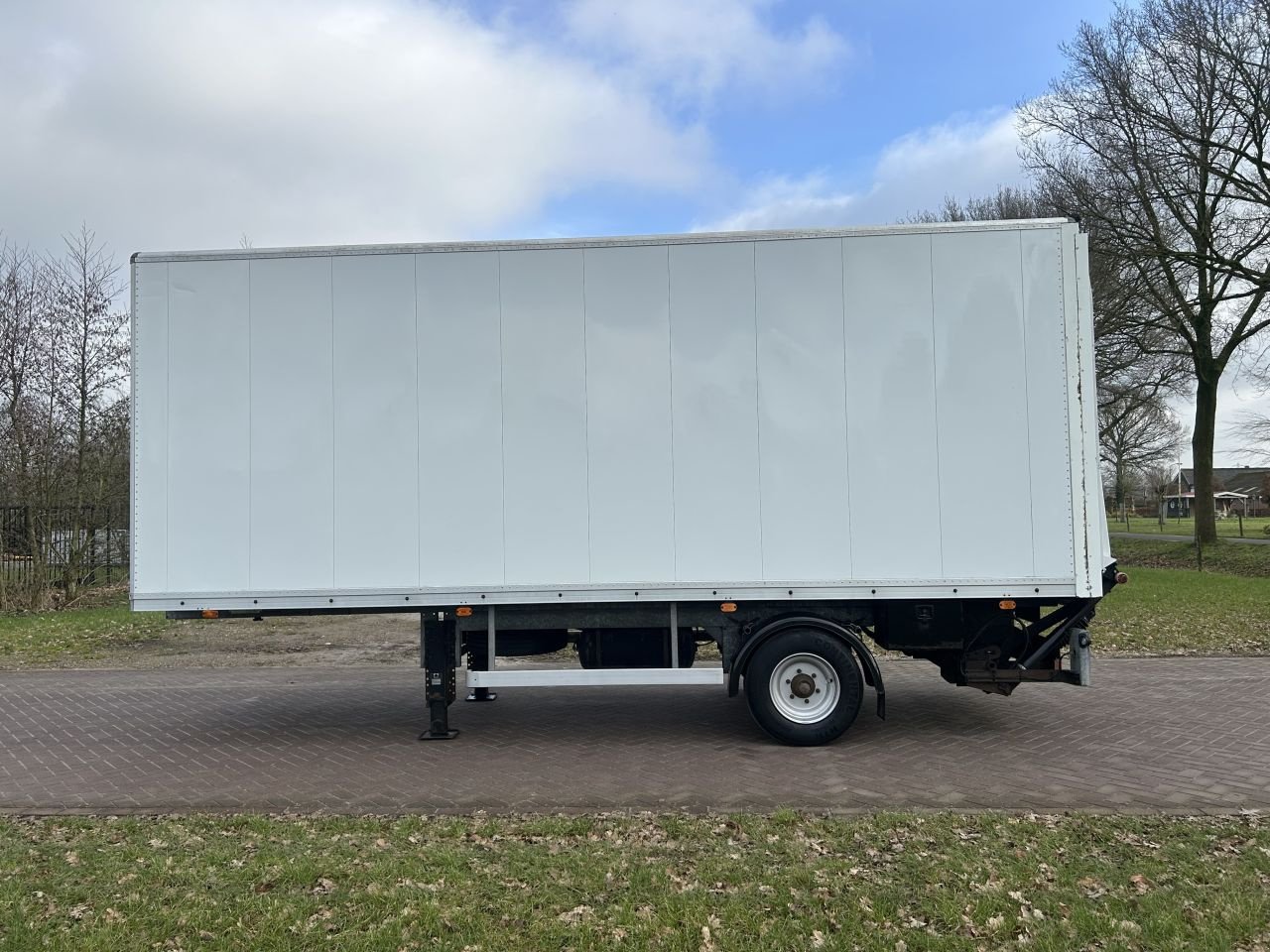 PKW-Anhänger типа Sonstige Be oplegger MAMBOUR 6.6 ton schuifzeilen laadklep 1000 kg, Gebrauchtmaschine в Putten (Фотография 4)