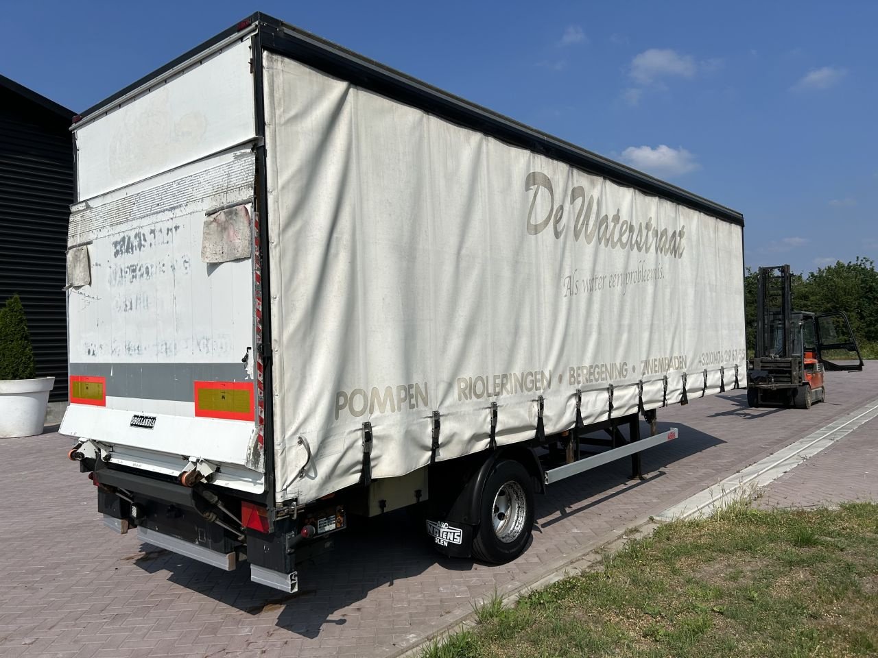 PKW-Anhänger typu Sonstige be oplegger noyens 6.7 ton be oplegger noyens 6.7 ton schuifzeilen met laadklep 1000 k, Gebrauchtmaschine w Putten (Zdjęcie 4)